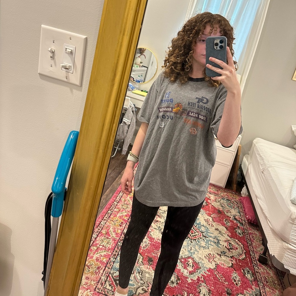 VINTAGE MARCH MADNESS FINAL 4 TEE!